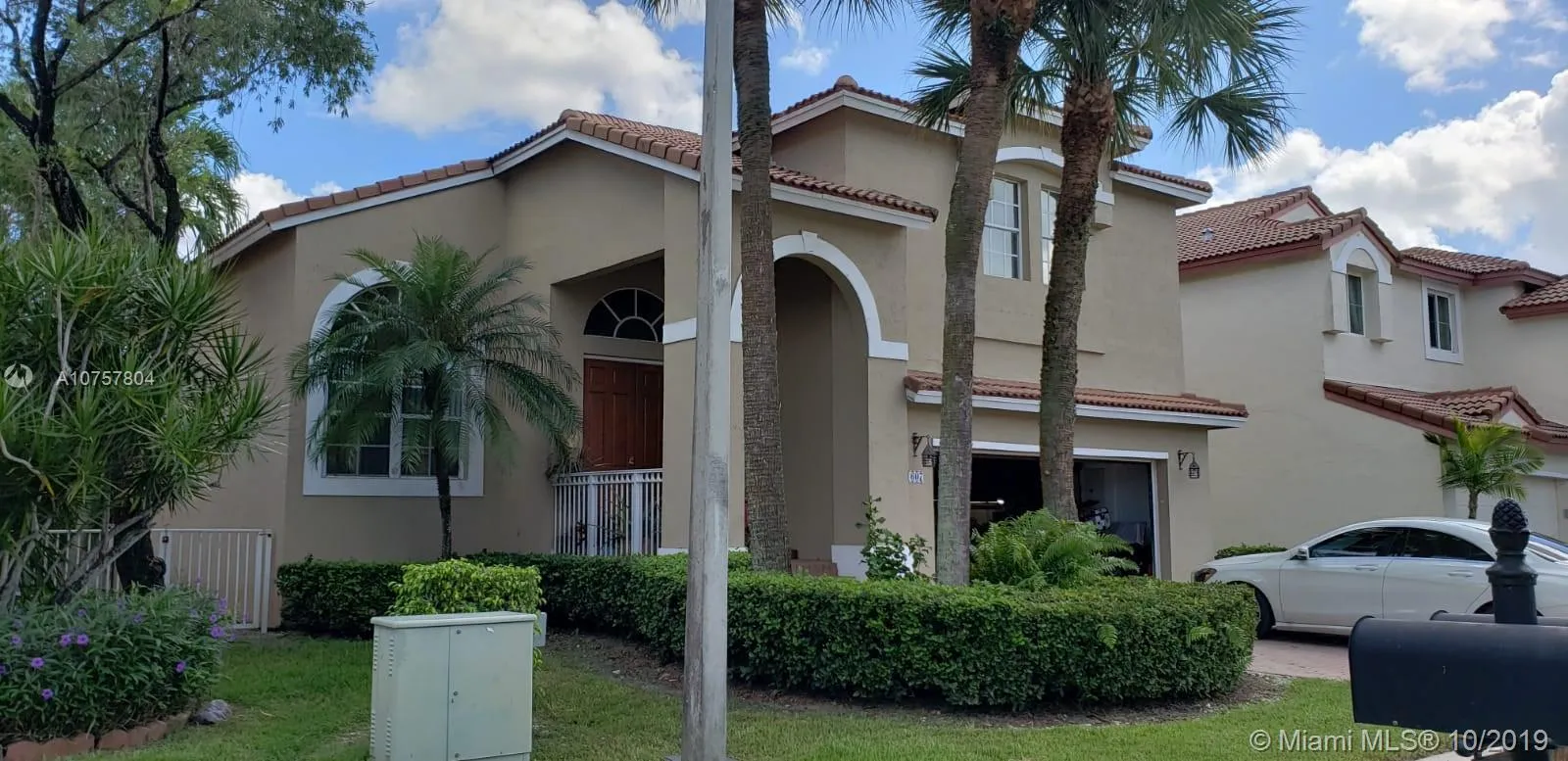 1607 SW 157th Ave, Pembroke Pines FL 33027