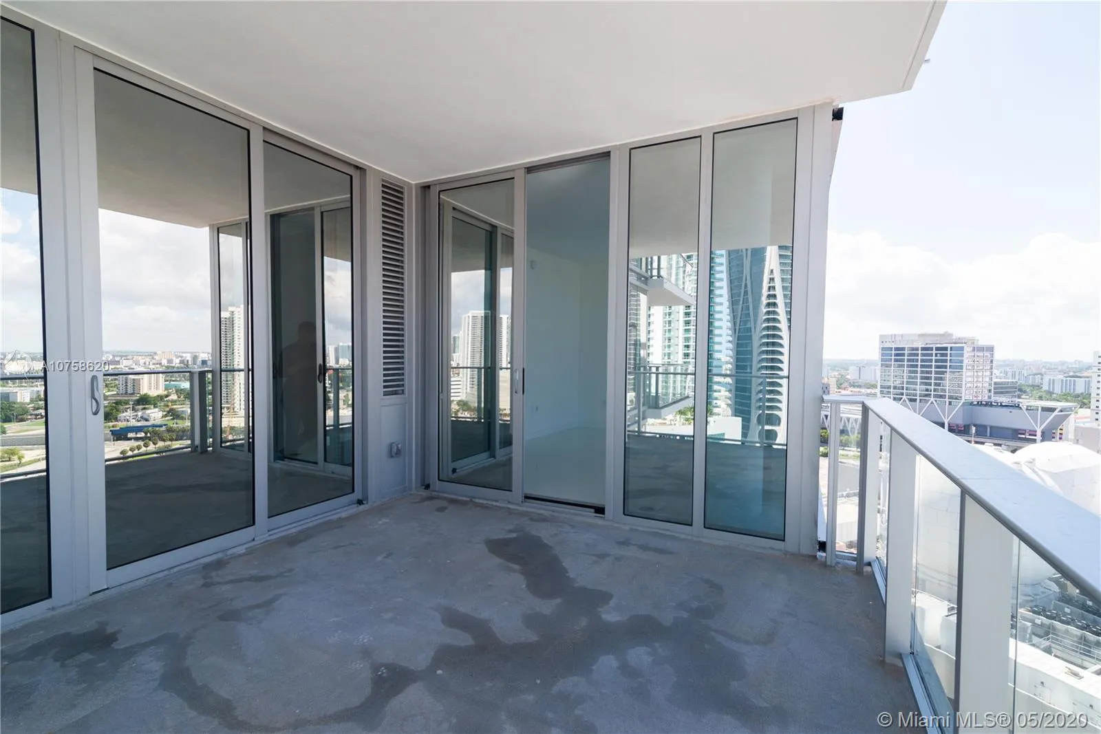 851 NE 1st Ave # 3800, Miami FL 33132