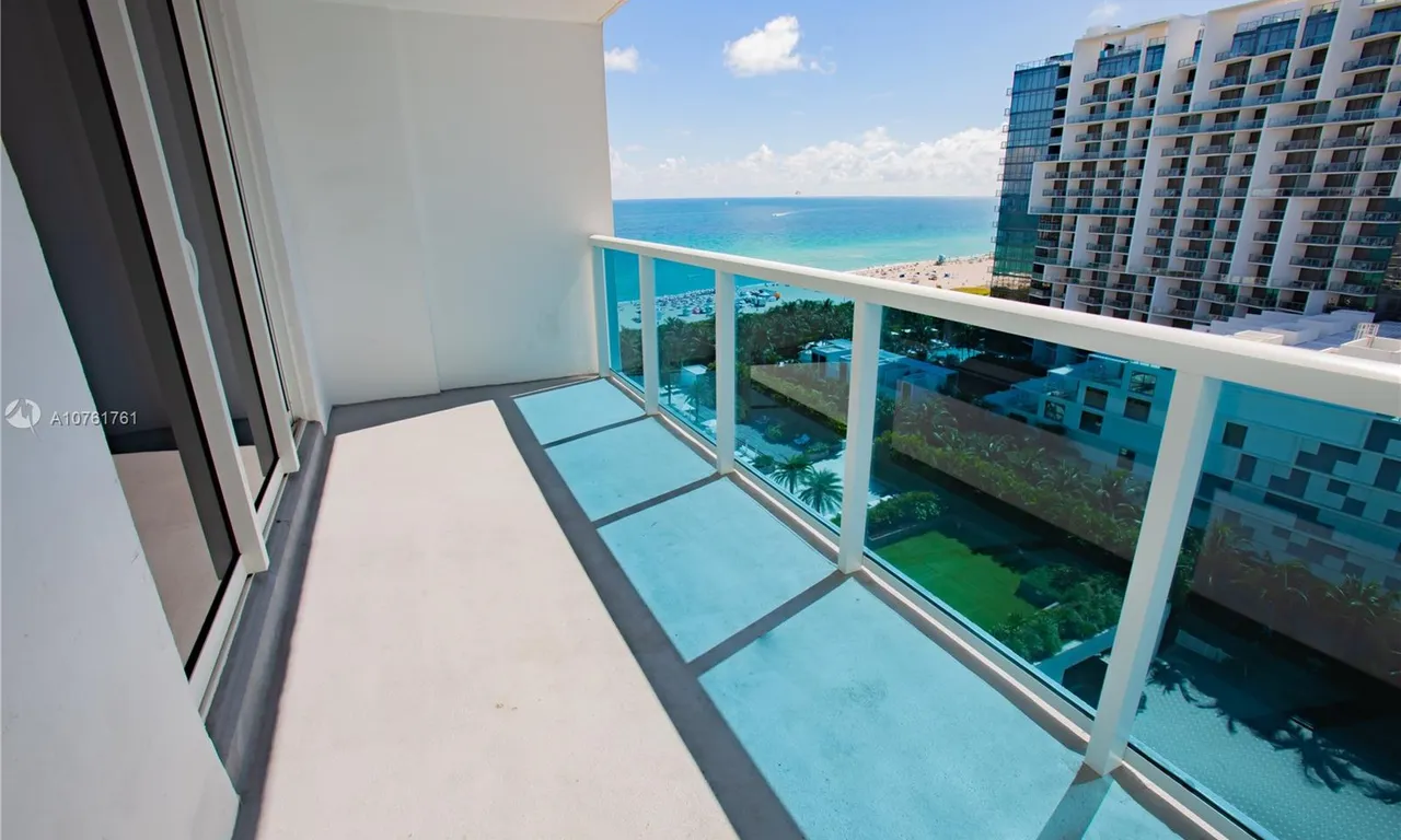 1 bedroom 1 bath for rent at 2301 Collins Ave # 1401, Miami Beach FL 33139