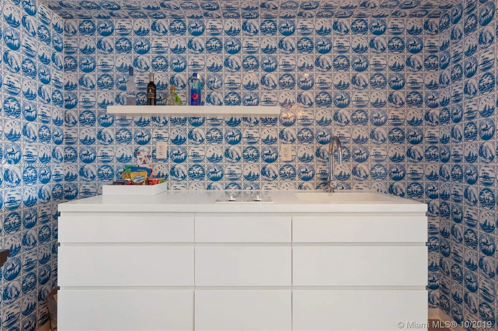 1100 West Ave # 917, Miami Beach FL 33139