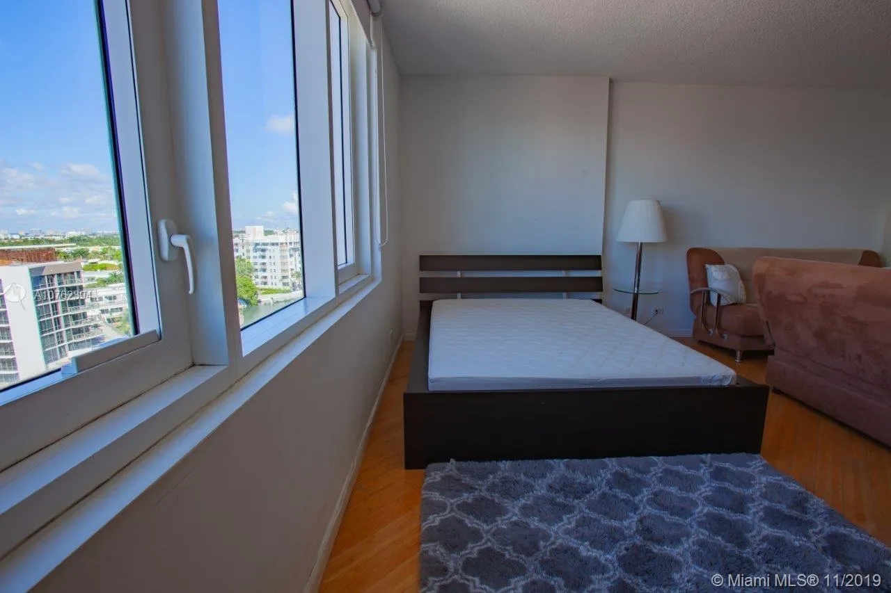 2301 Collins Ave # 1036, Miami Beach FL 33139