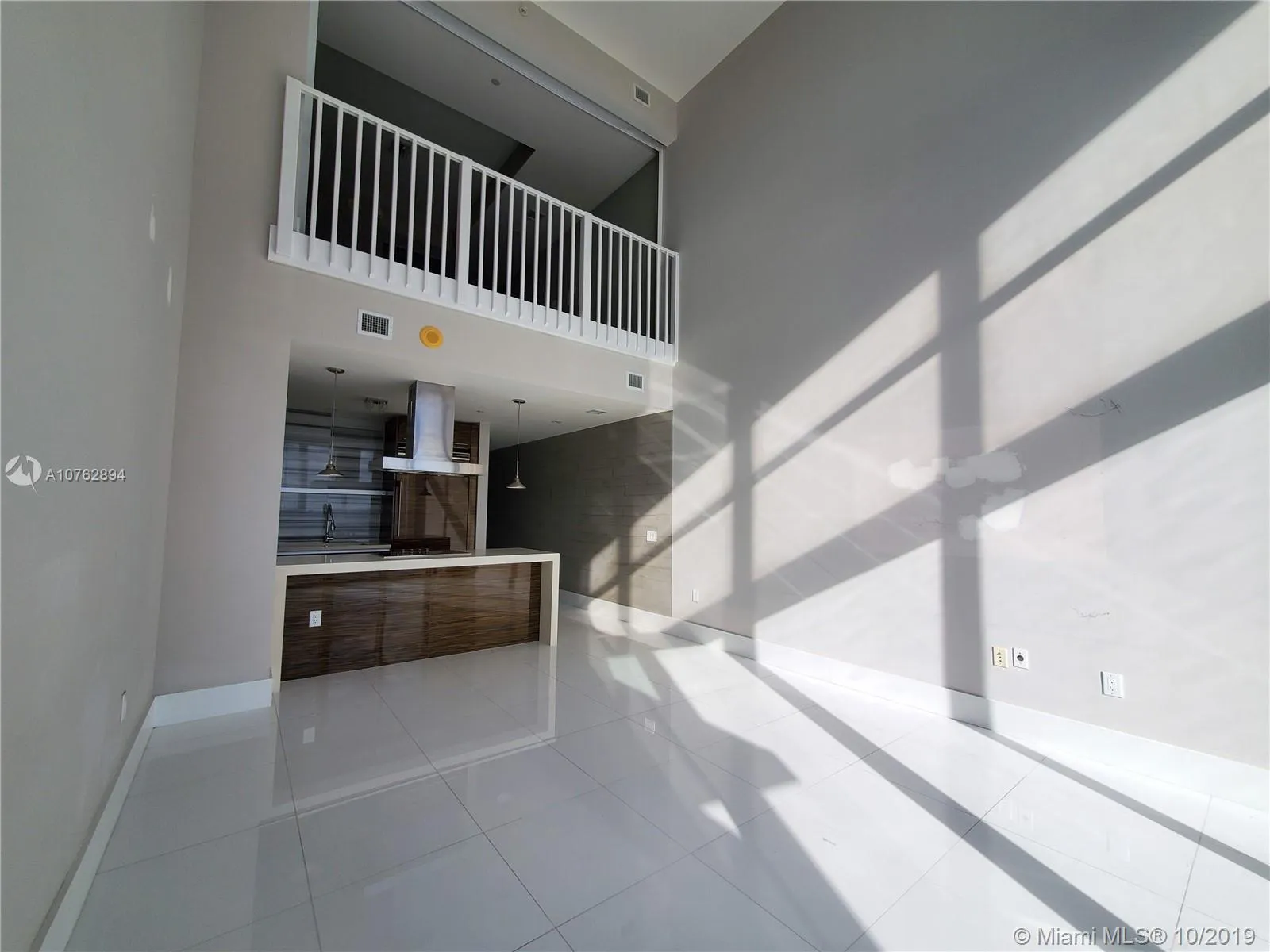 1 bedroom 2 bath for rent at 1100 Biscayne Blvd # 1703, Miami FL 33132