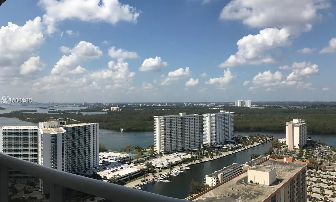 16001 Collins Ave # 2705, Sunny Isles Beach FL 33160