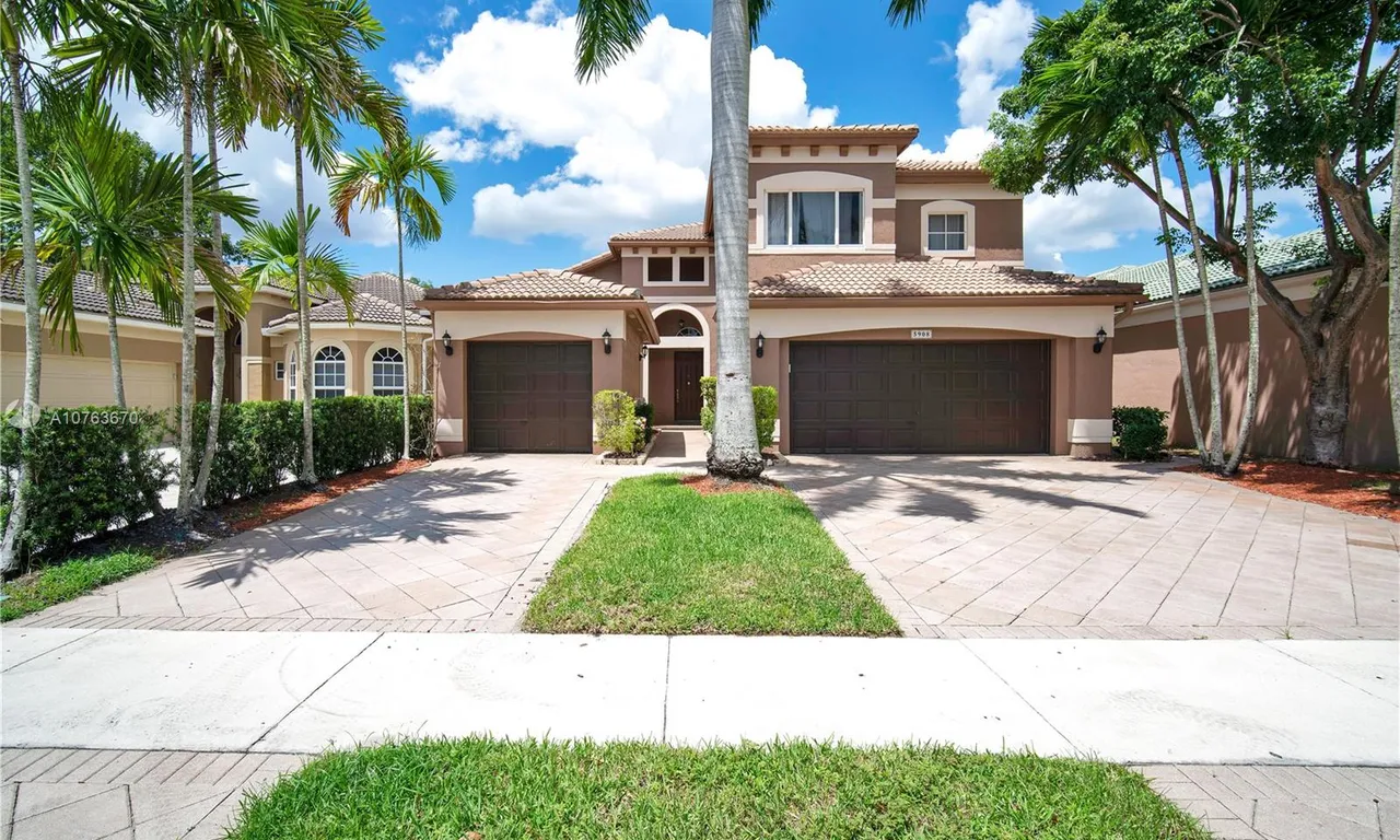 5908 NW 126th Ter, Coral Springs FL 33076
