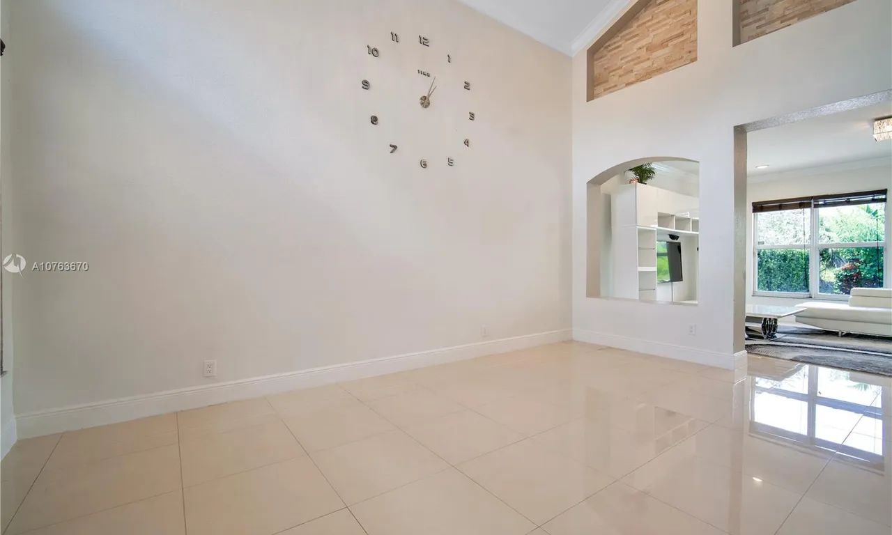 5908 NW 126th Ter, Coral Springs FL 33076