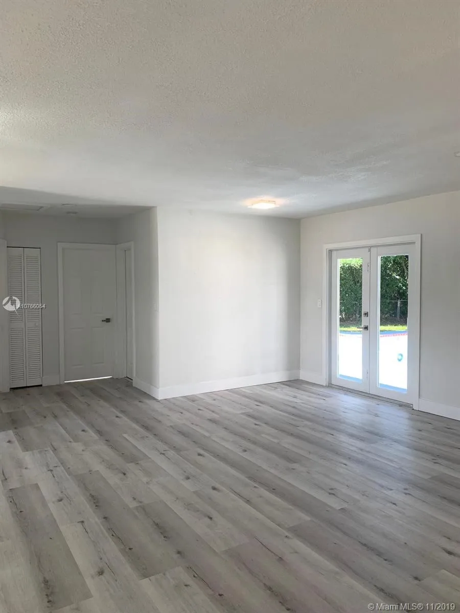 2810 SW 123rd Ct, Miami FL 33175