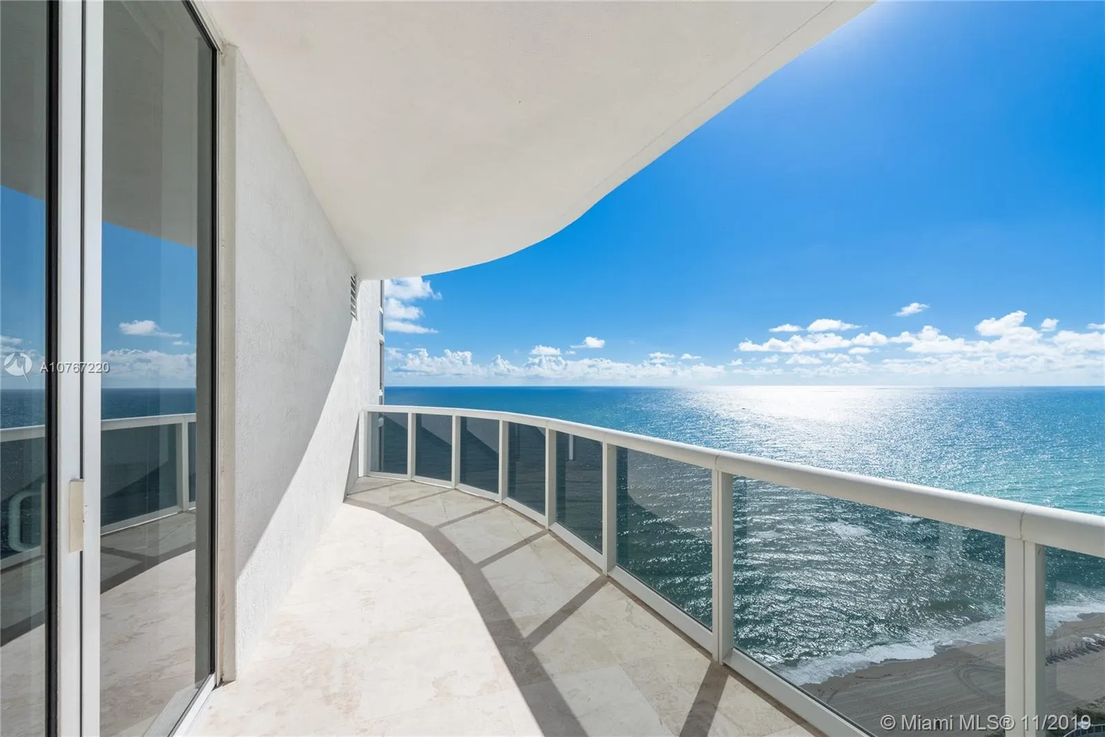 2 bedroom 2 bath for rent at 16001 Collins Ave # 2102, Sunny Isles Beach FL 33160