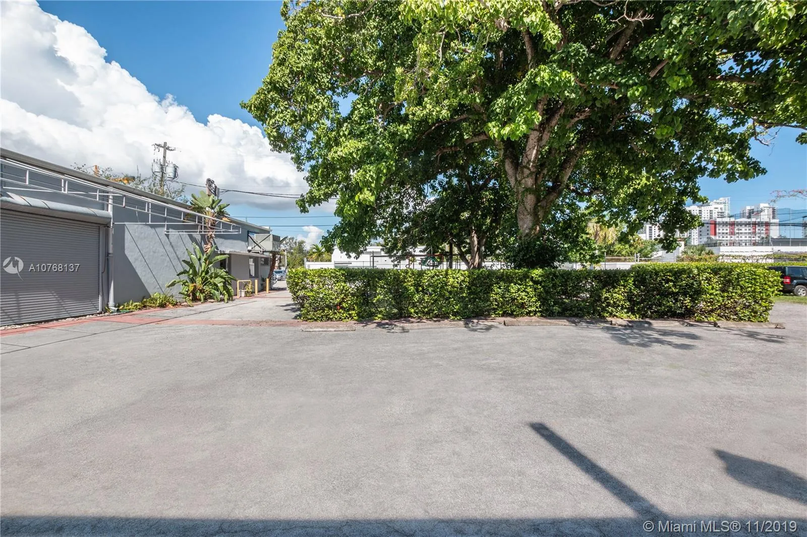 100 NE 21st St, Miami FL 33137