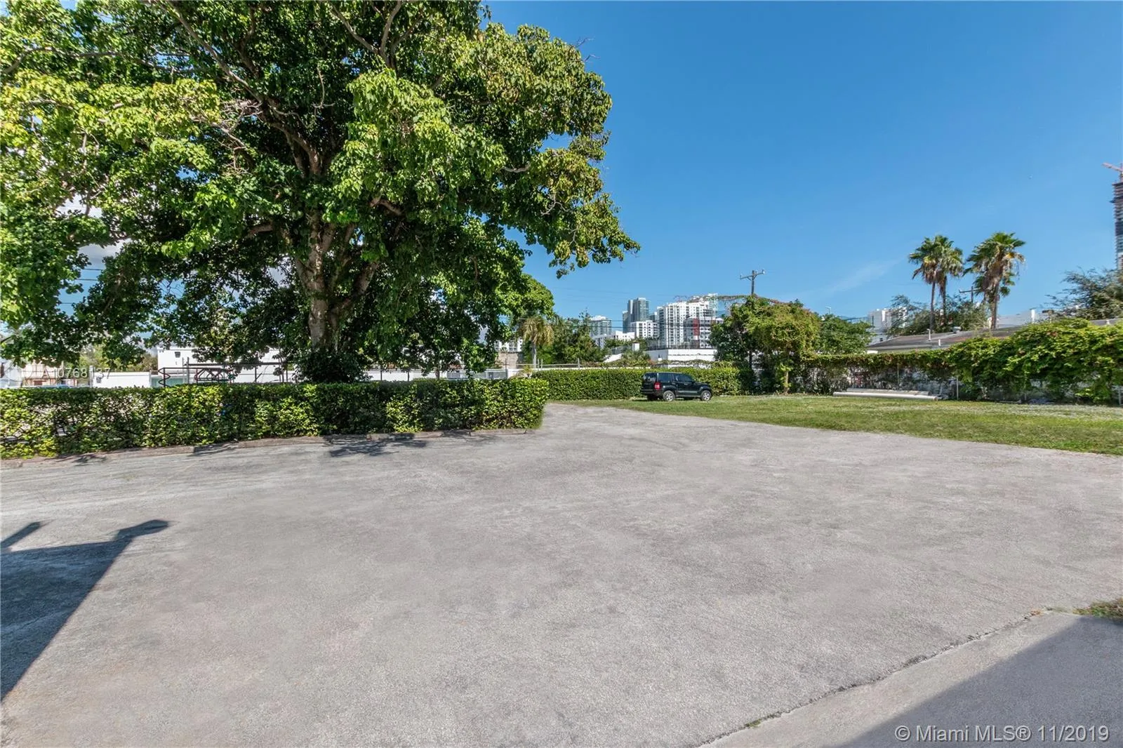 100 NE 21st St, Miami FL 33137