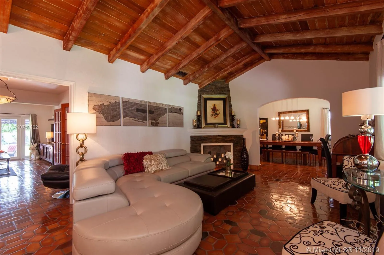 1050 W 47th St, Miami Beach FL 33140