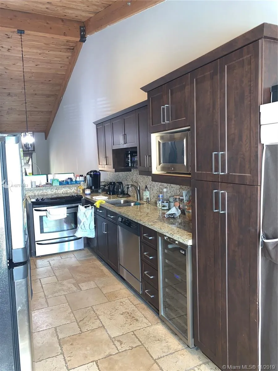 2 bedroom 2 bath for rent at 13511 SW 102nd Ln # 1, Miami FL 33186