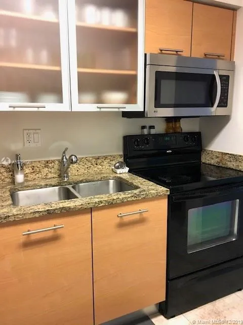 3300 NE 192nd St # 1002, Aventura FL 33180