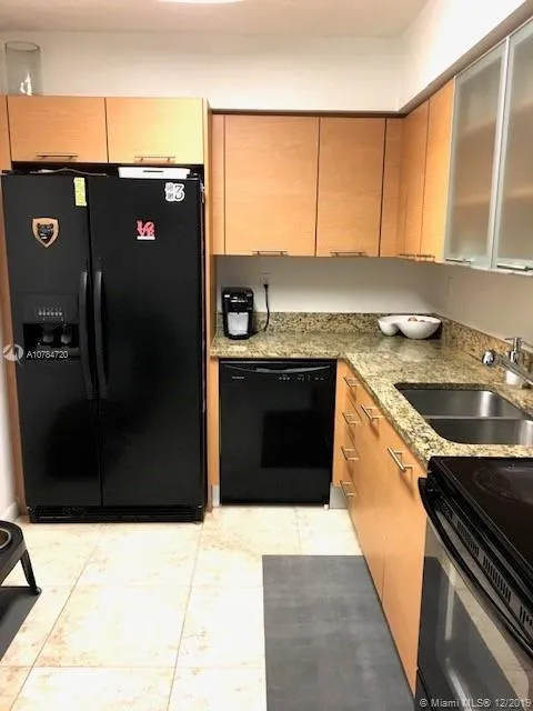 3300 NE 192nd St # 1002, Aventura FL 33180