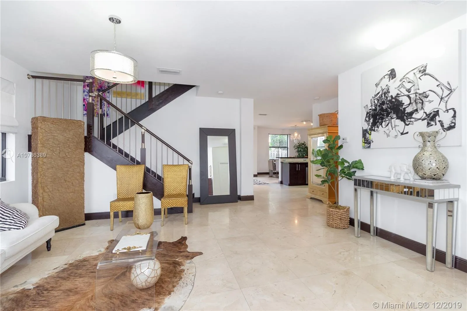 9770 NW 10th St, Miami FL 33172