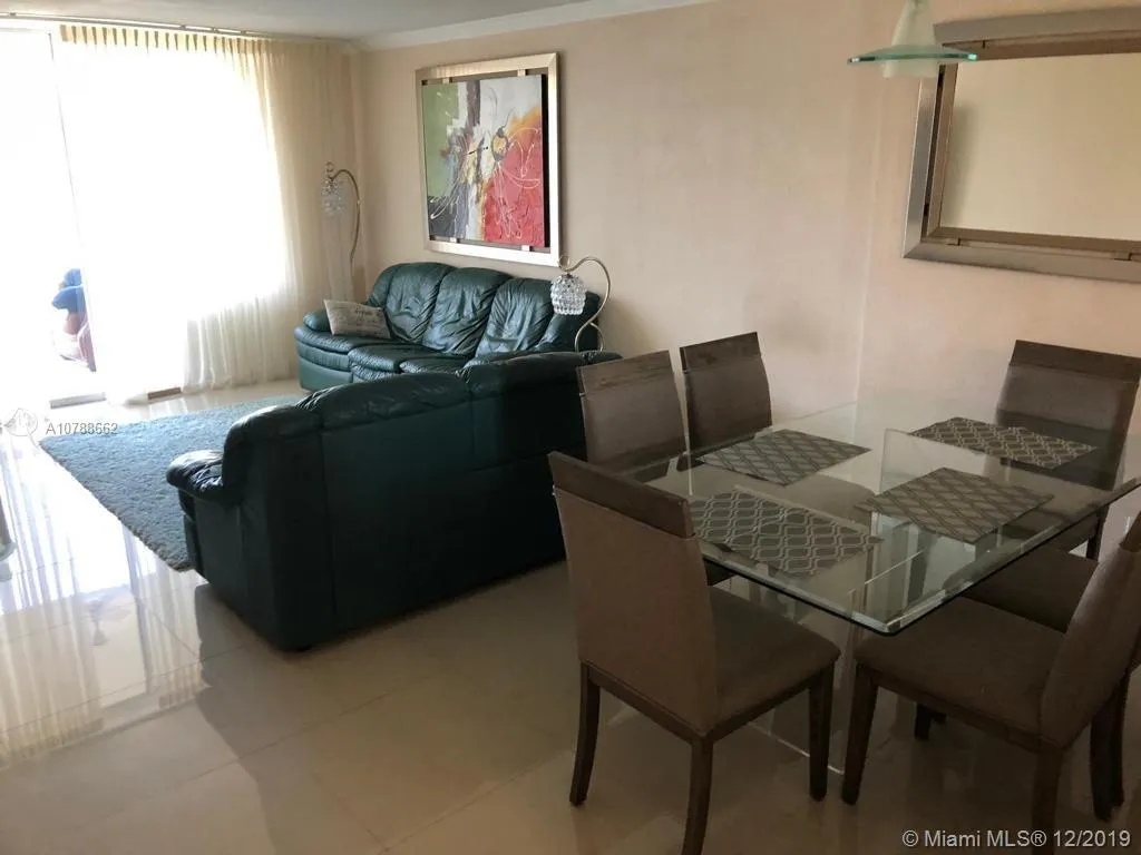 1 bedroom 1 bath for rent at 1000 NE 12th Ave # 605, Hallandale Beach FL 33009