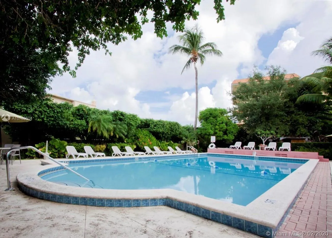 255 W 24th St # 204, Miami Beach FL 33140