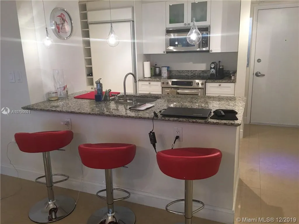 10275 Collins Ave # 315, Bal Harbour FL 33154