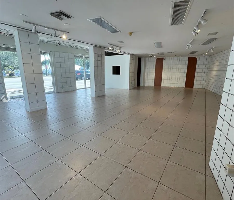 5050 Biscayne Blvd # 100, Miami FL 33137