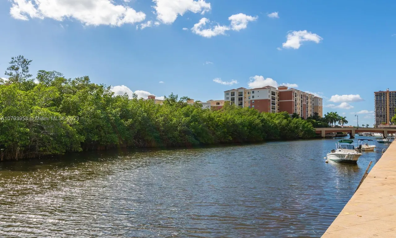 2 bedroom 2 bath for sale at 230 174th St # 702, Sunny Isles Beach FL 33160