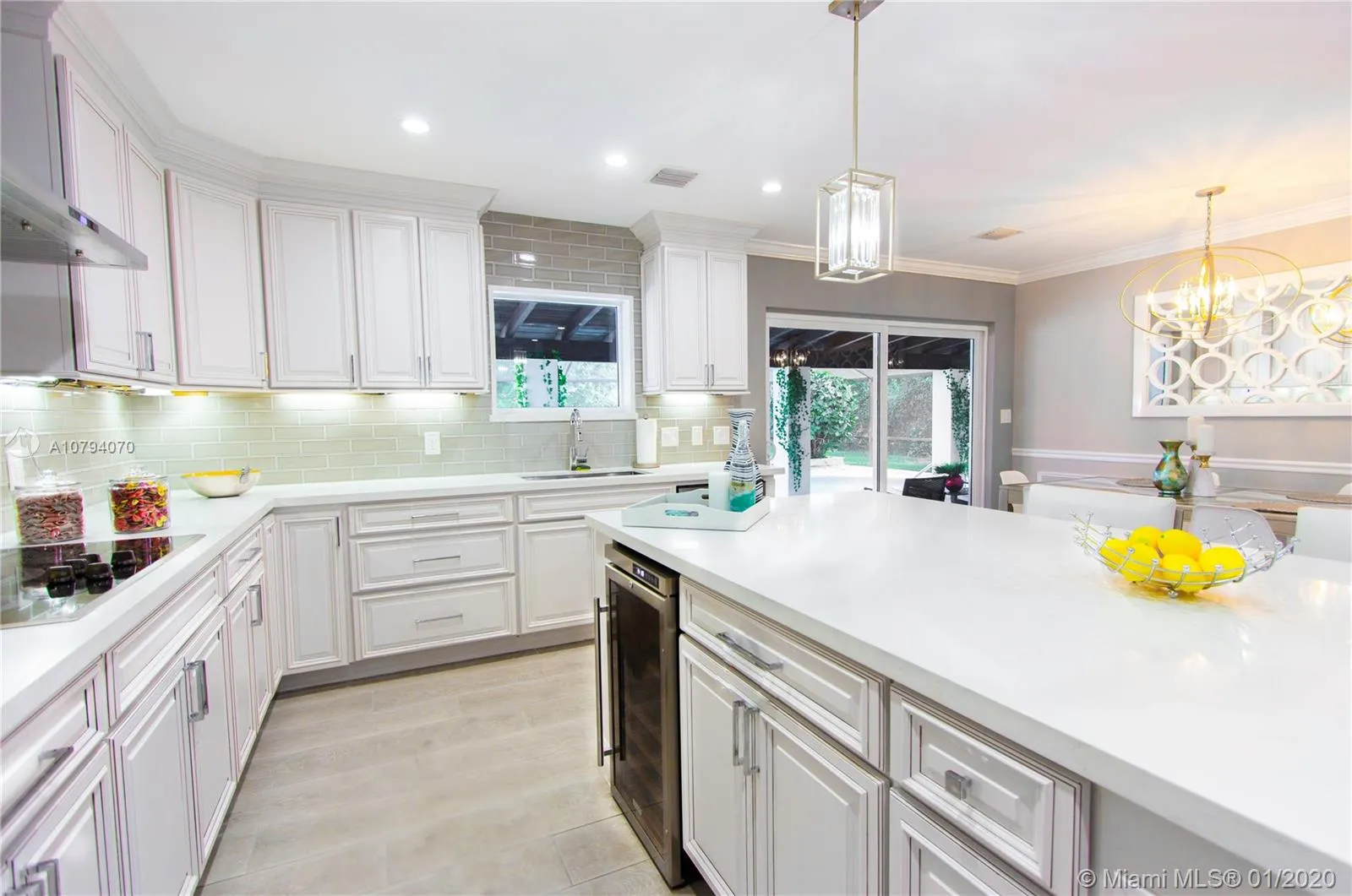 3 bedroom 3 bath for rent at 13105 SW 82nd Ct, Pinecrest FL 33156