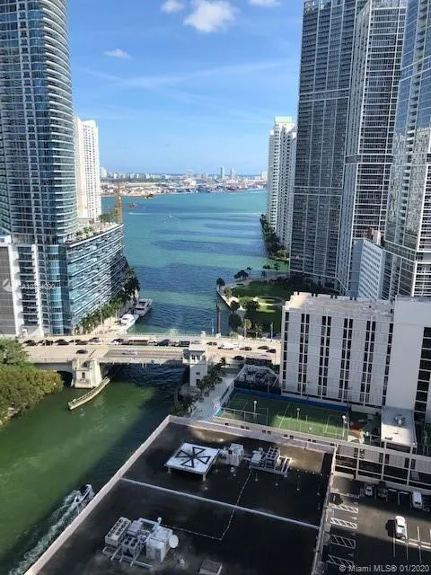 2 bedroom 2 bath for sale at 31 SE 5th St # 2910, Miami FL 33131