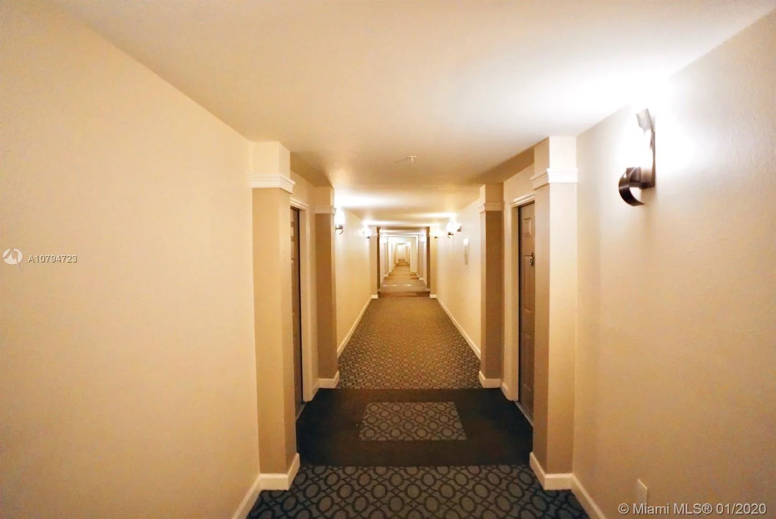 533 NE 3rd Ave # 210, Fort Lauderdale FL 33301