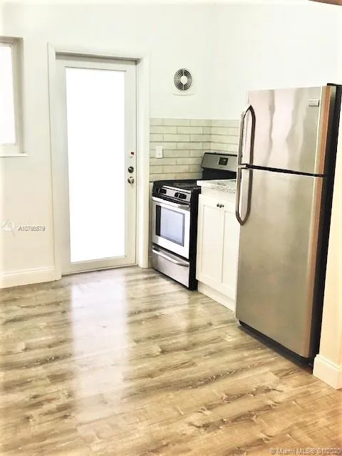 105 S Shore Dr # 2, Miami Beach FL 33141