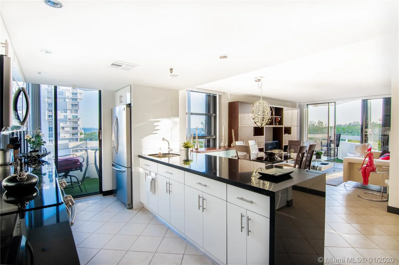 2 bedroom 2 bath for rent at 2501 Brickell Ave # 507, Miami FL 33129