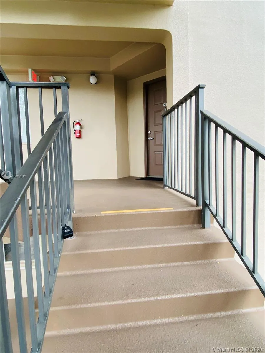 12650 SW 15th St # 214F, Pembroke Pines FL 33027