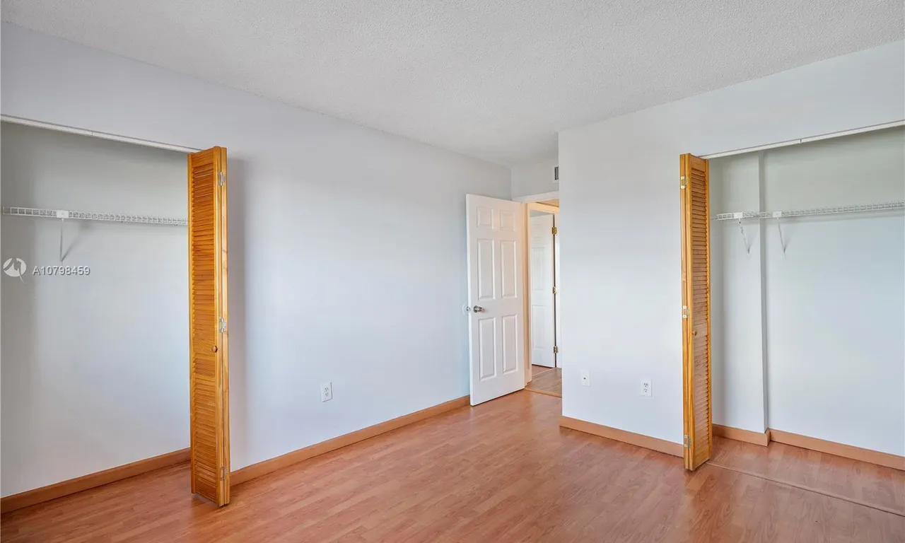 8145 NW 7th St # 414, Miami FL 33126