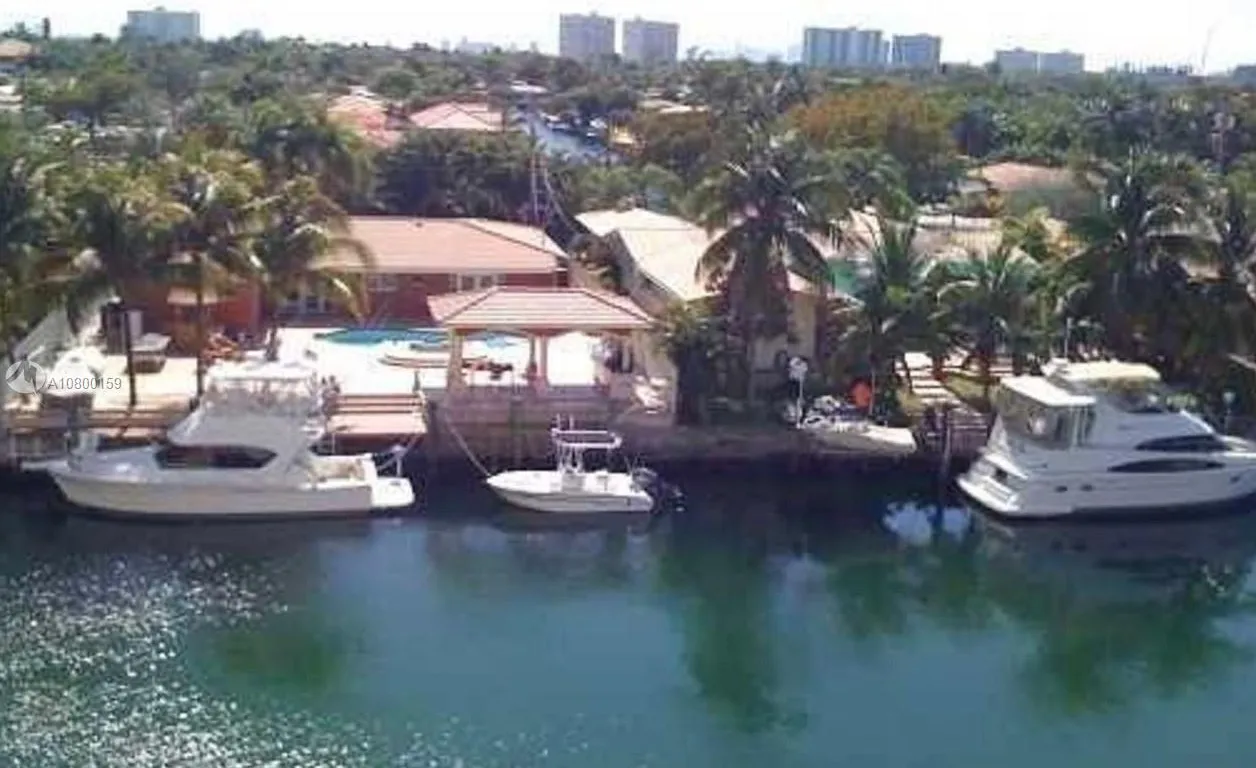 2000 NE 135th St # 504, North Miami FL 33181
