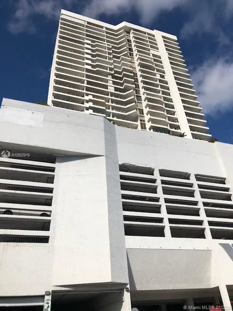 555 NE 15th St # 17F, Miami FL 33132