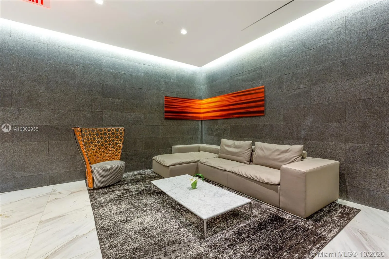 400 Sunny Isles Blvd # 102, Sunny Isles Beach FL 33160