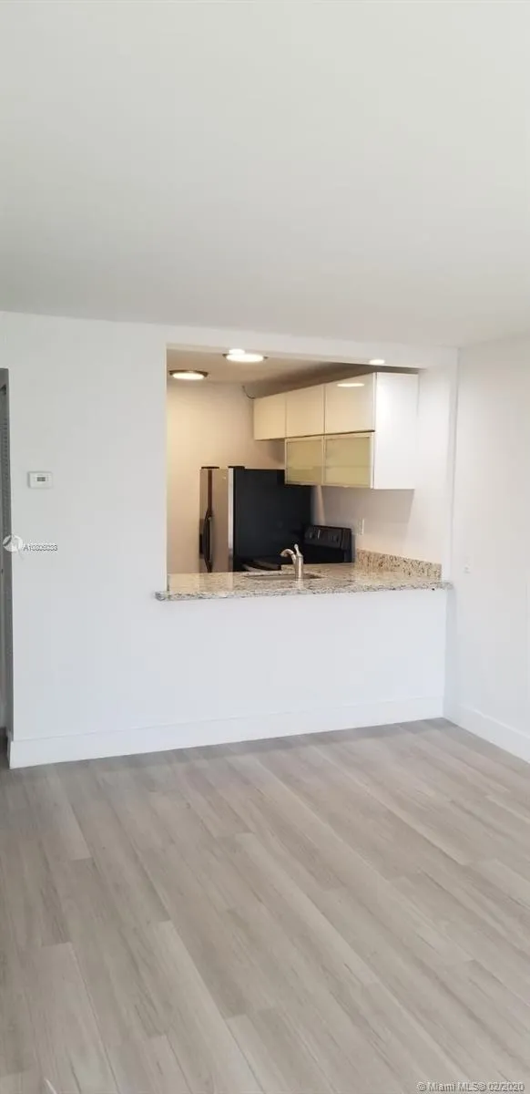 486 NW 165th St Rd # 504, Miami FL 33169