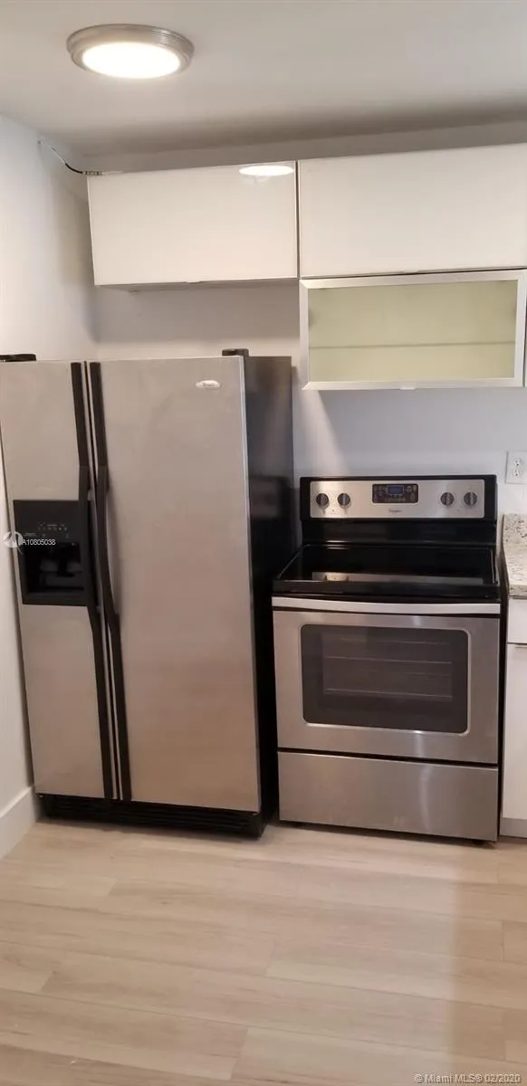 486 NW 165th St Rd # 504, Miami FL 33169