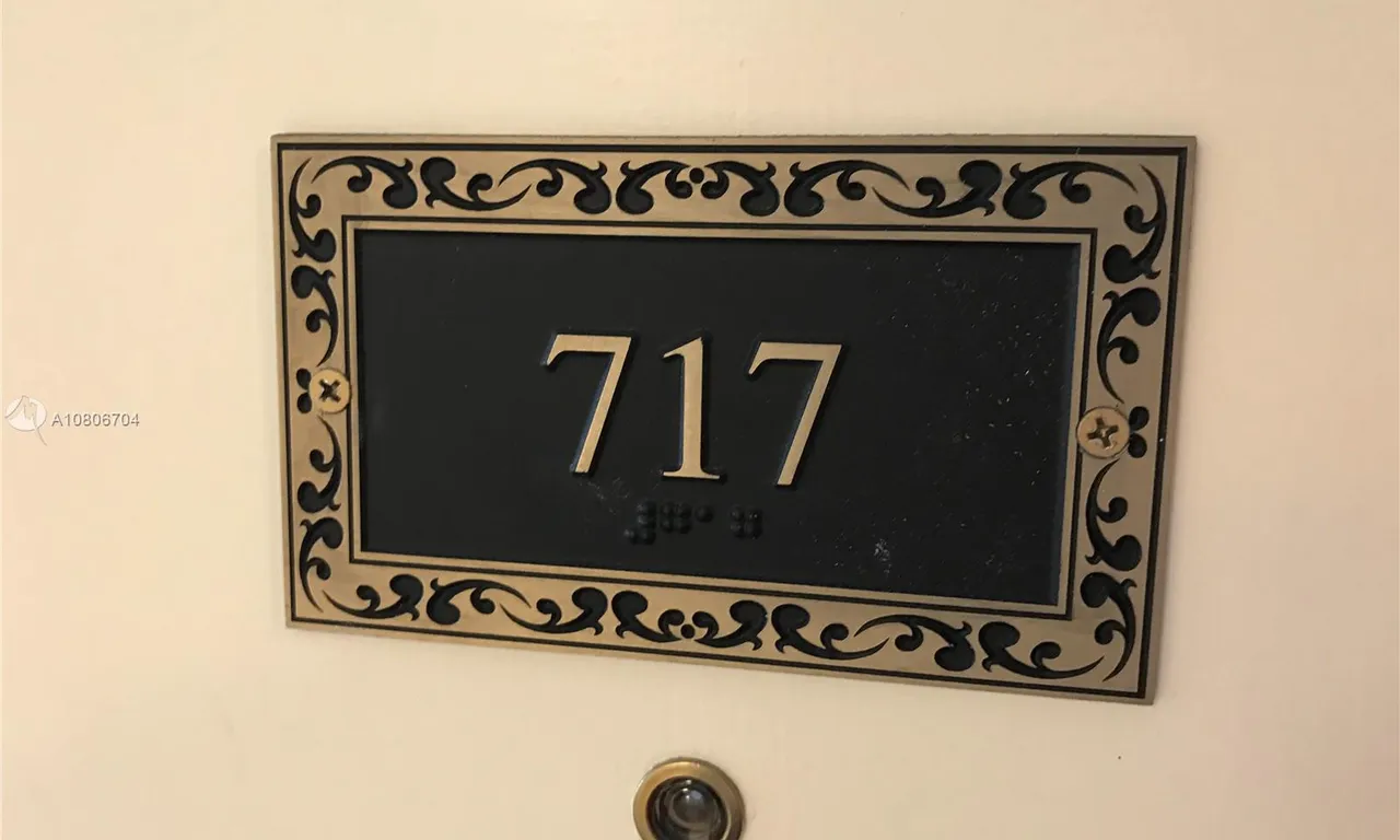 700 Biltmore Way # 717, Coral Gables FL 33134