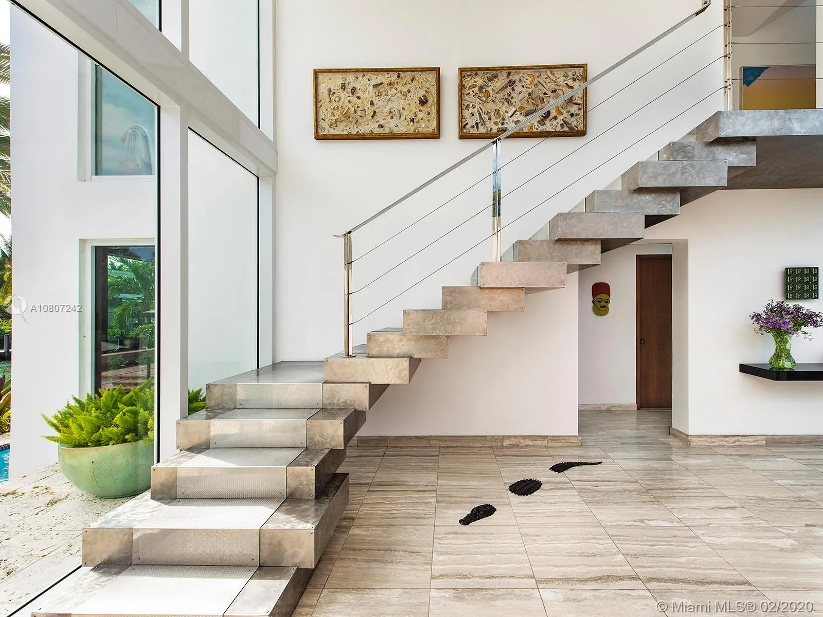 2288 Sunset Dr, Miami Beach FL 33140