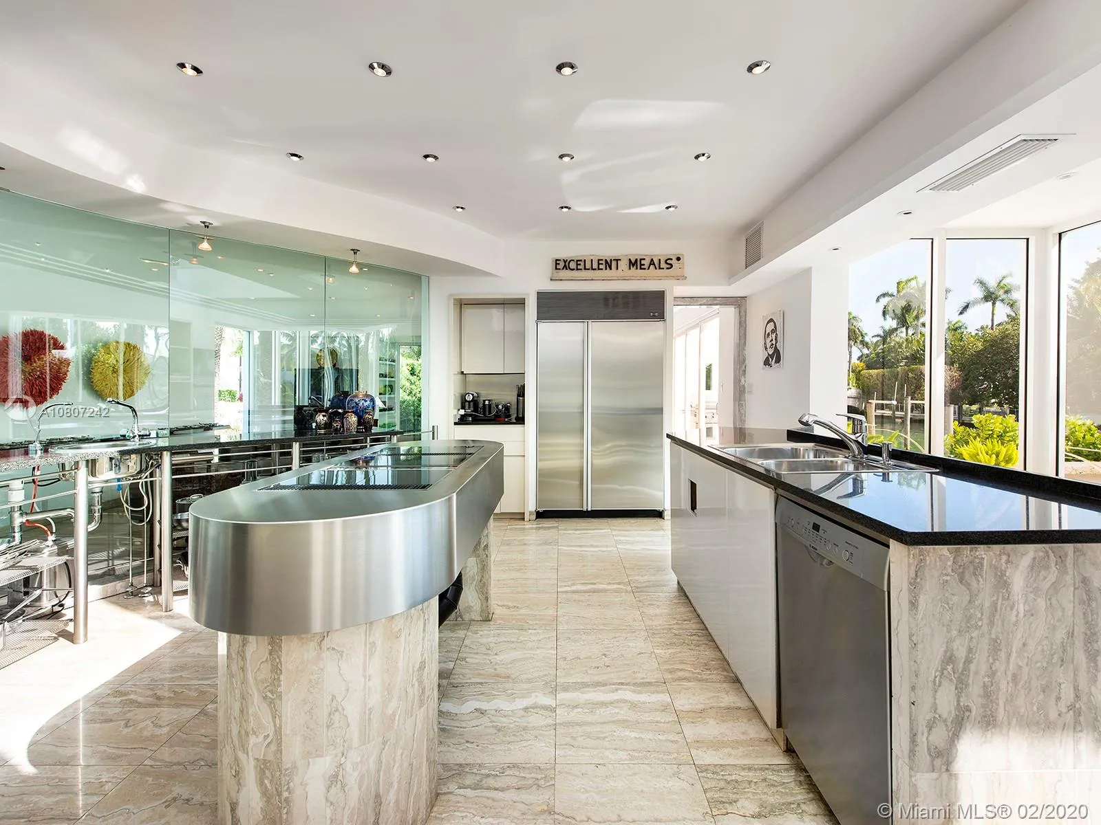 2288 Sunset Dr, Miami Beach FL 33140