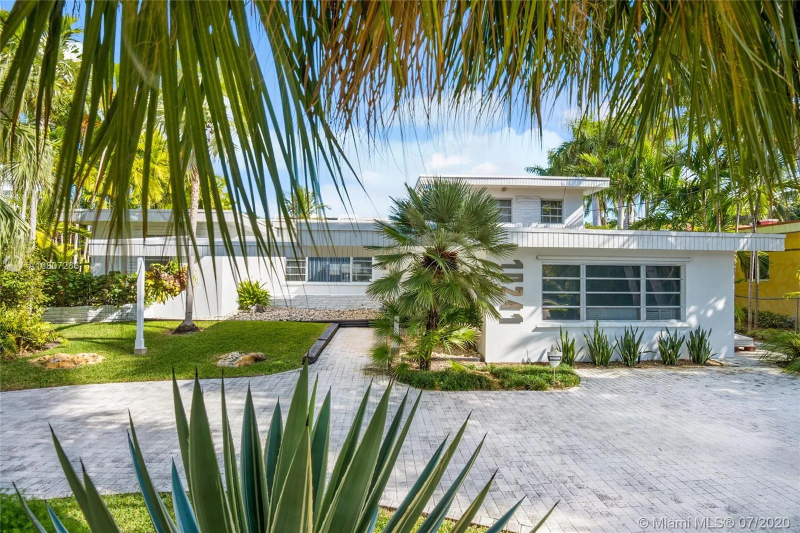 6 bedroom 5 bath for sale at 10241 E Broadview Dr, Bay Harbor Islands FL 33154