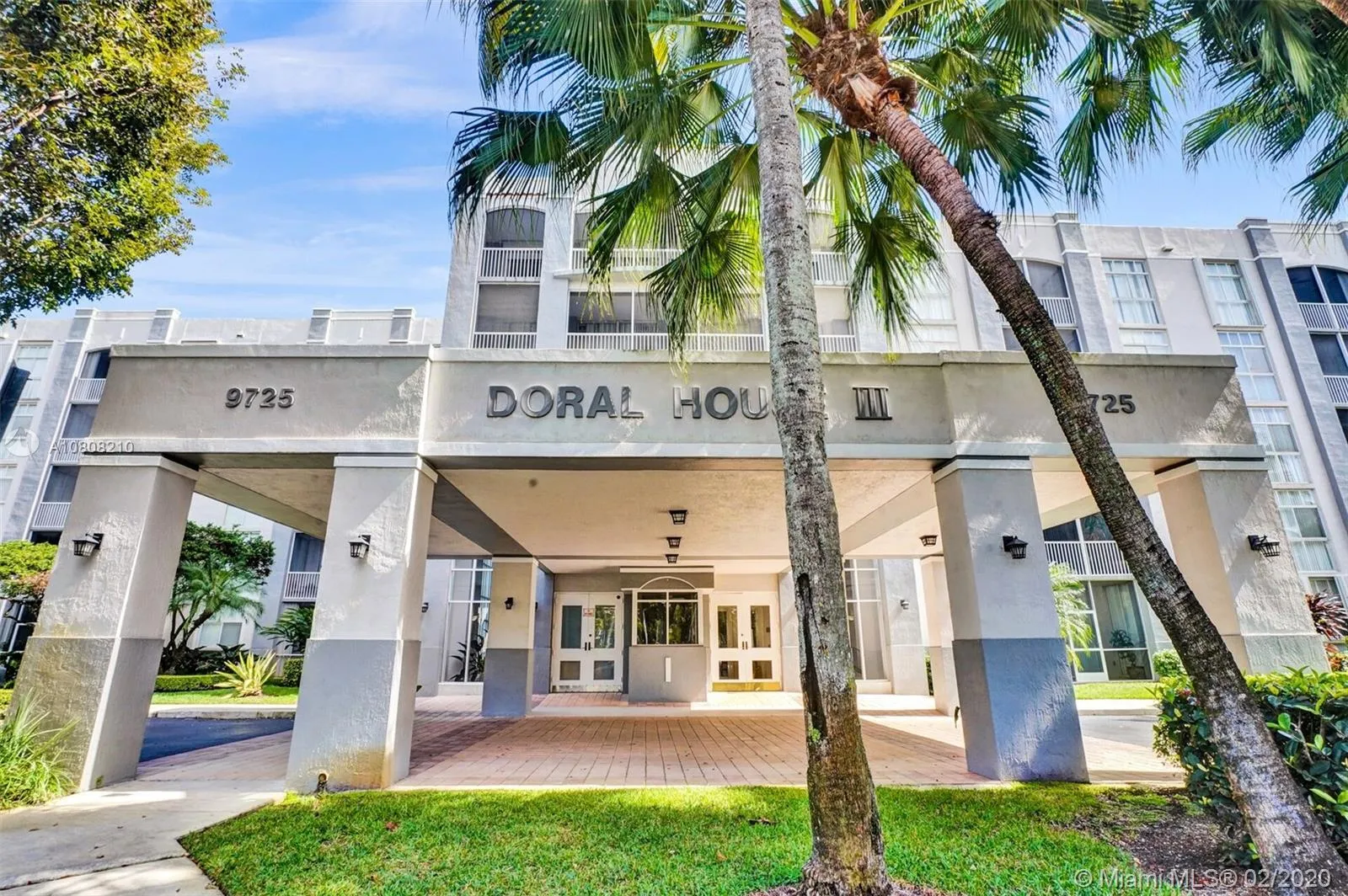 9725 NW 52nd St # 522, Doral FL 33178