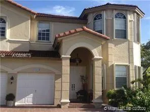 5 bedroom 4 bath for sale at 11174 NW 78th Ln, Doral FL 33178