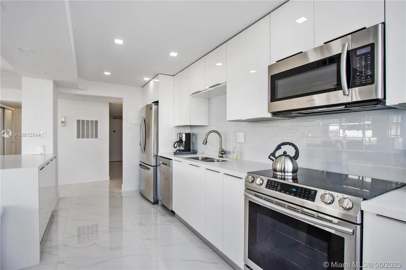 18041 Biscayne Blvd # 1605, Aventura FL 33160
