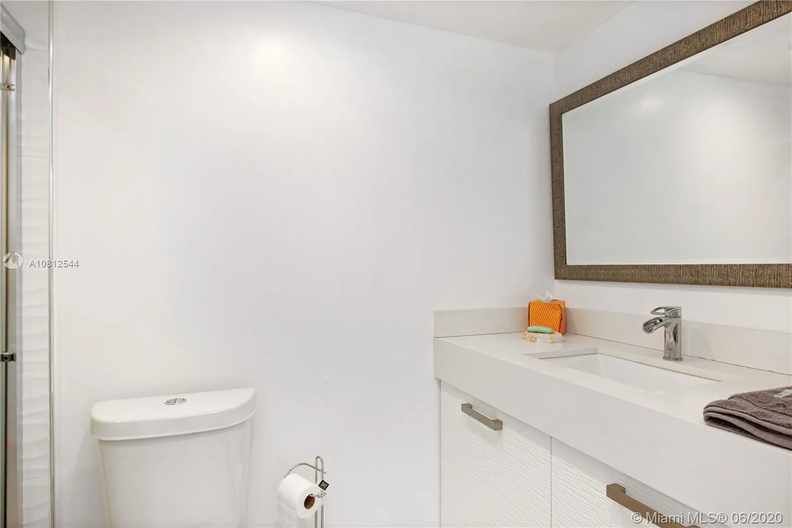 18041 Biscayne Blvd # 1605, Aventura FL 33160