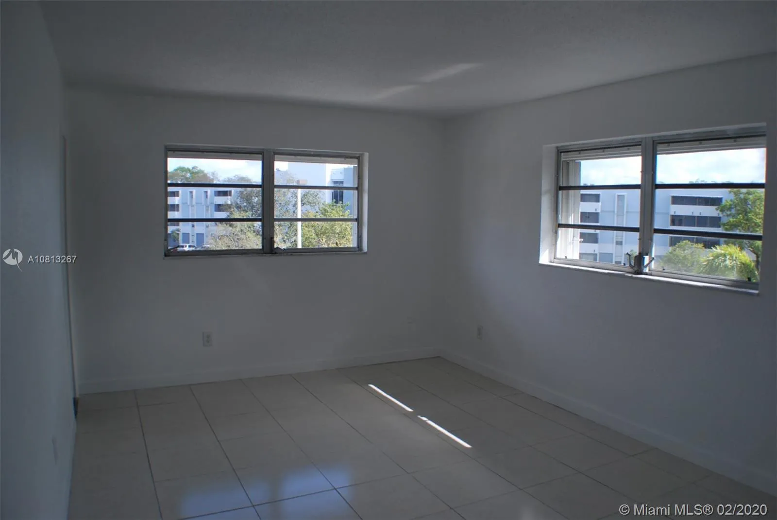 15221 NE 6th Ave # A306, Miami FL 33162