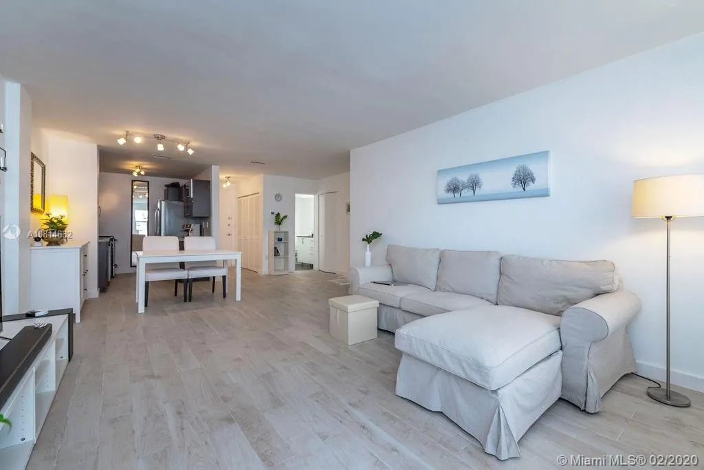 1130 11th St # 4D, Miami Beach FL 33139