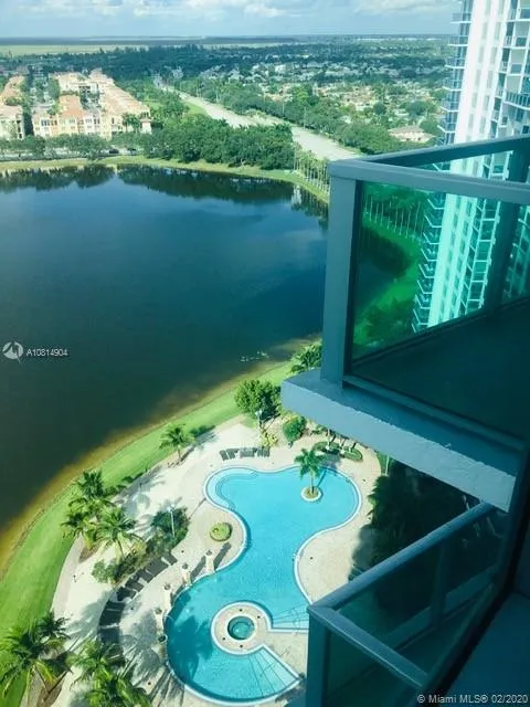 3 bedroom 2 bath for sale at 2681 N Flamingo Rd # 2105S, Sunrise FL 33323