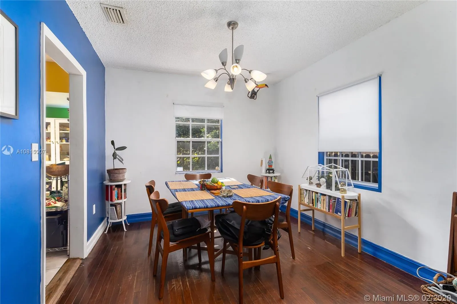 524 NW 44th St, Miami FL 33127
