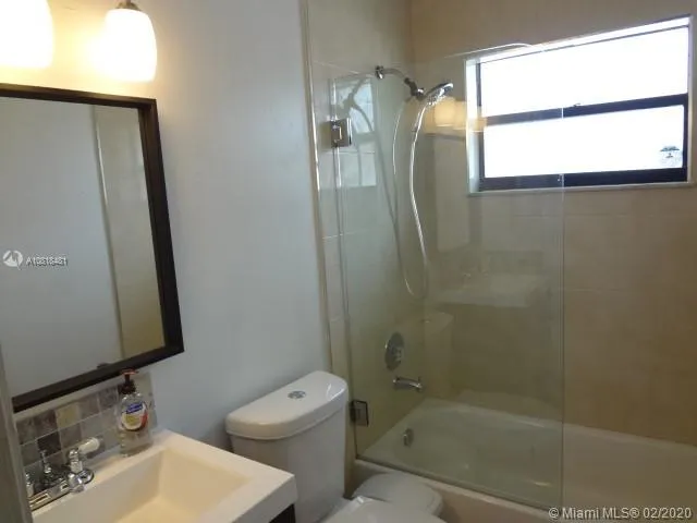 3 bedroom 2 bath for rent at 871 NE 209th Ter # 25, Miami FL 33179