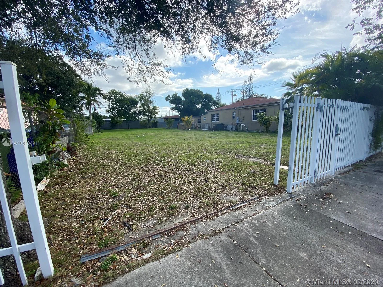 5 bedroom 5 bath for sale at 80 NW 45th St, Miami FL 33127