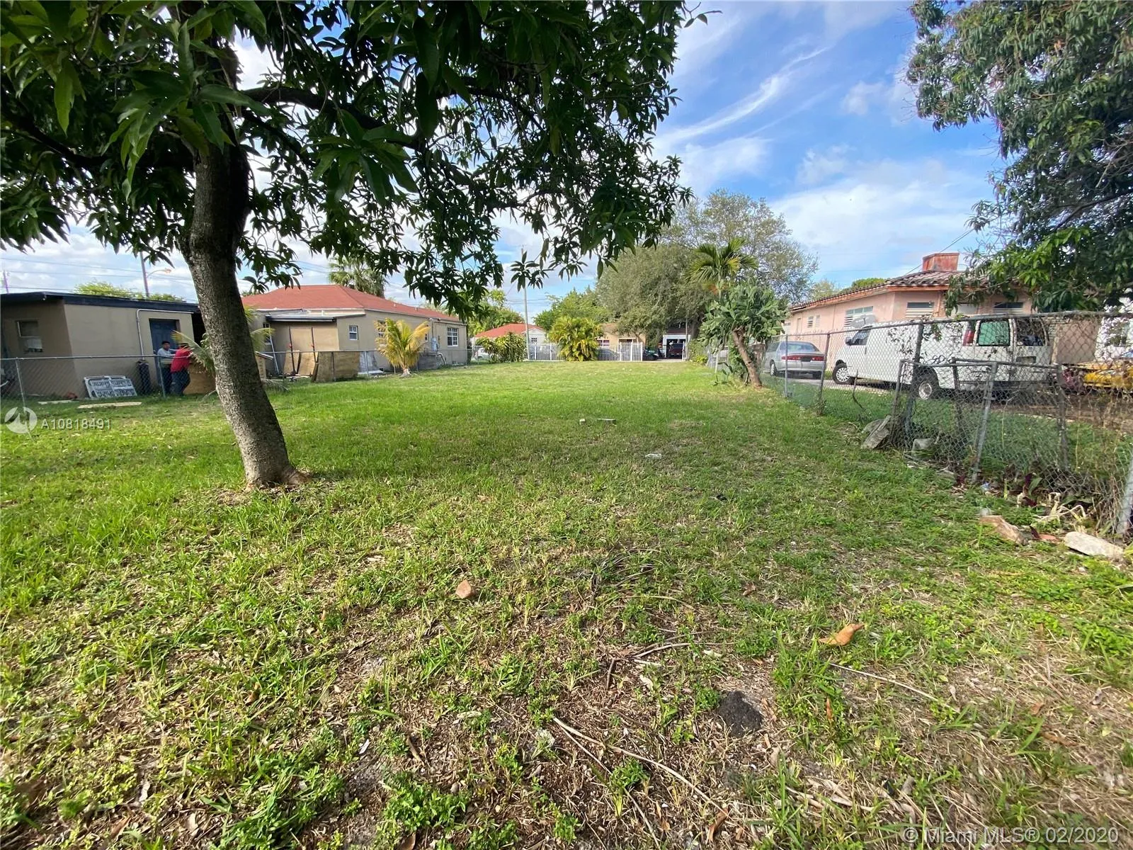 80 NW 45th St, Miami FL 33127